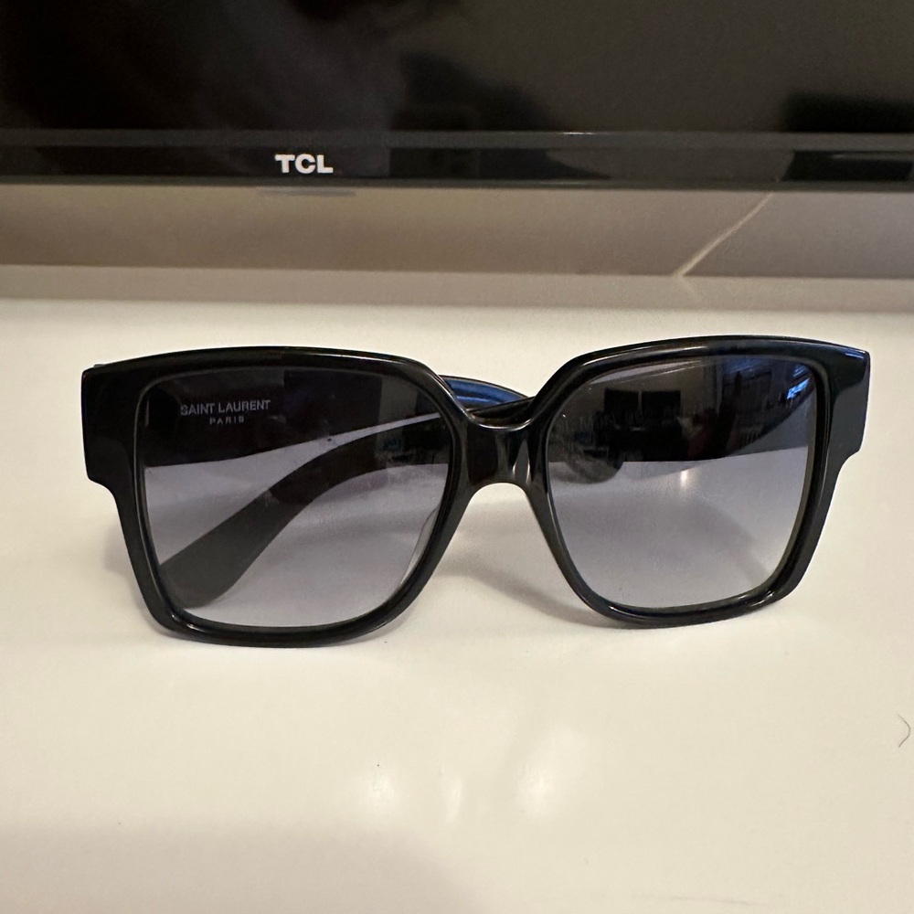 SAINT LAURENT sunglasses.